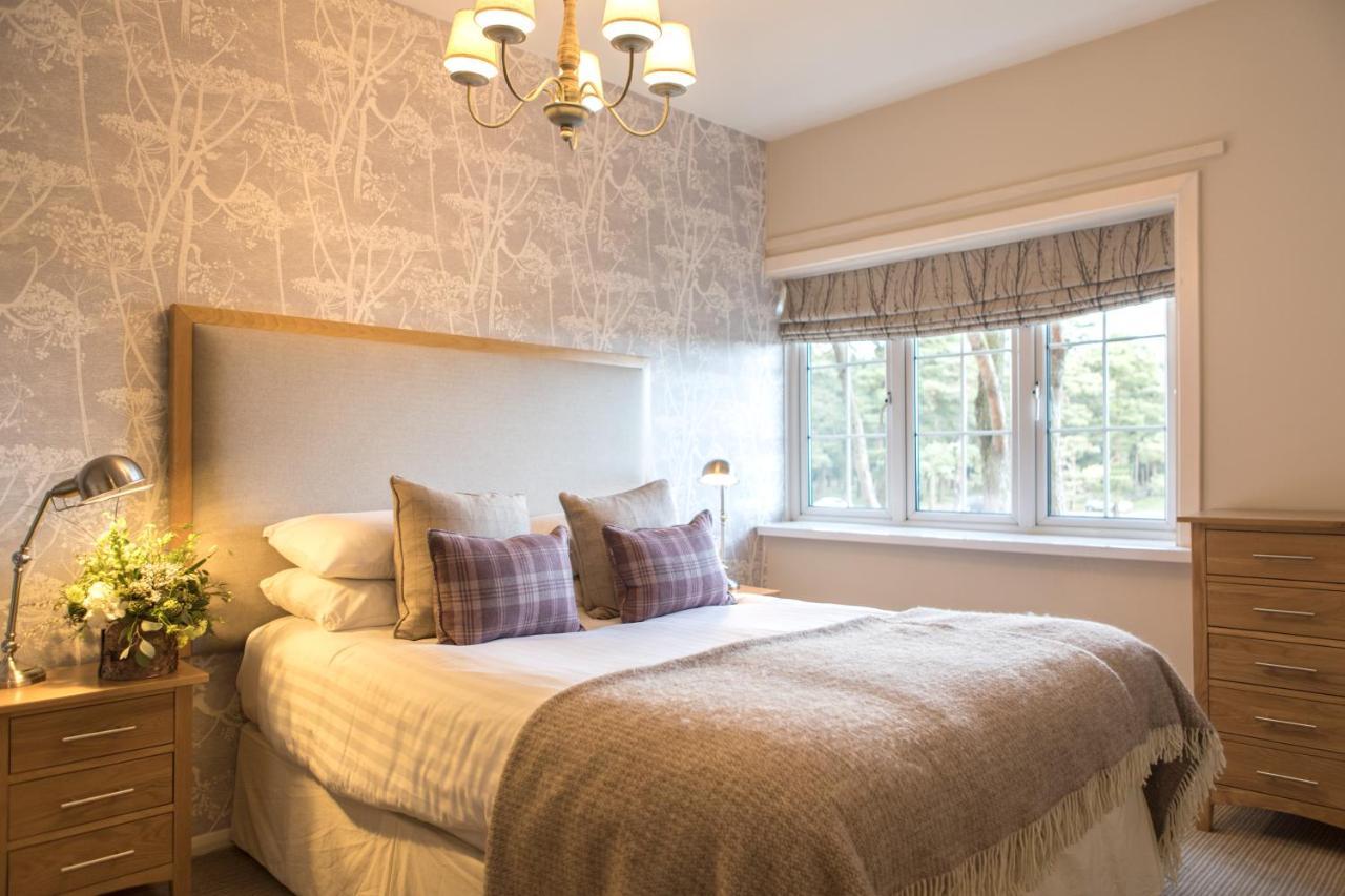 Beaulieu Hotel Lyndhurst Bagian luar foto