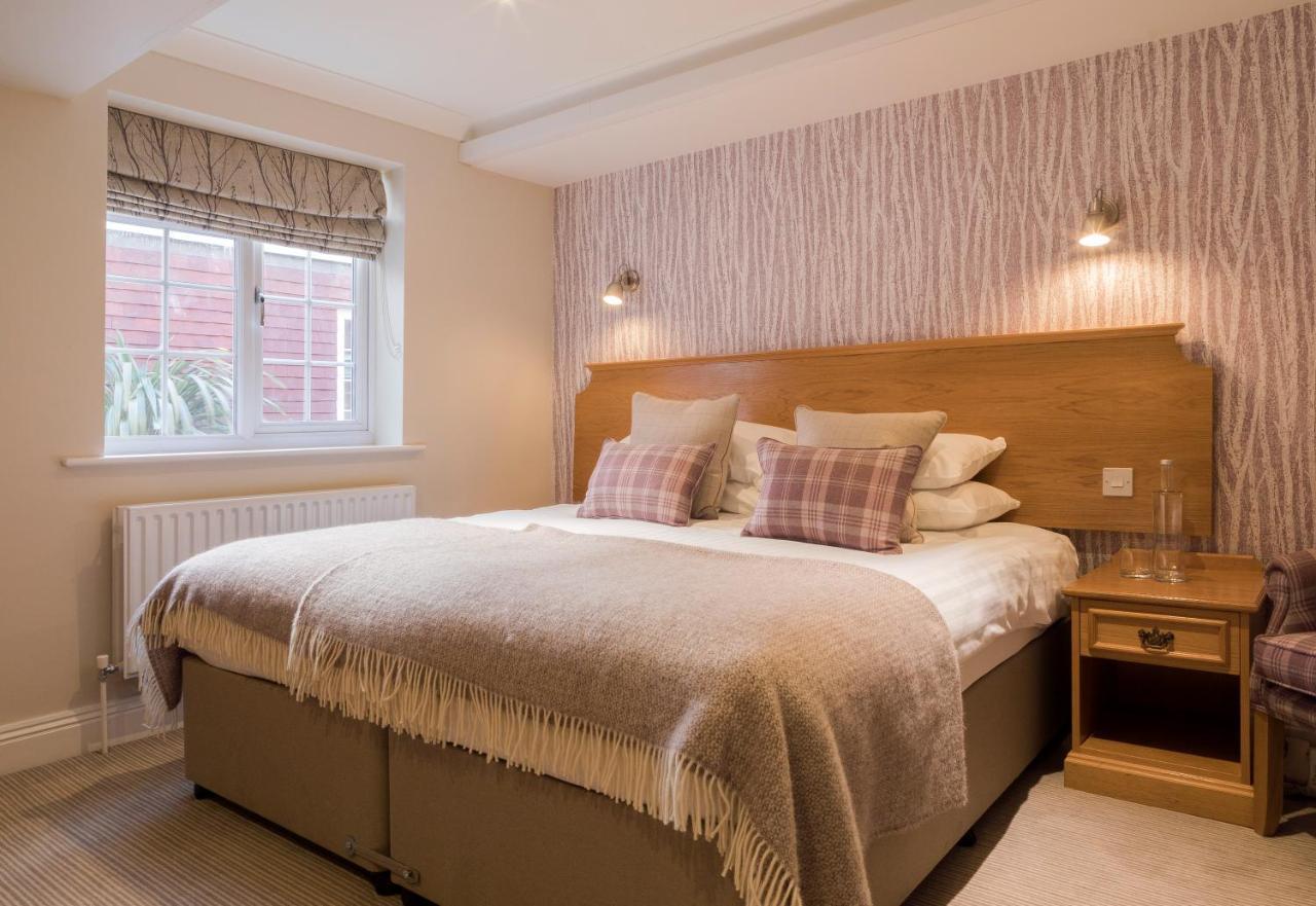 Beaulieu Hotel Lyndhurst Bagian luar foto
