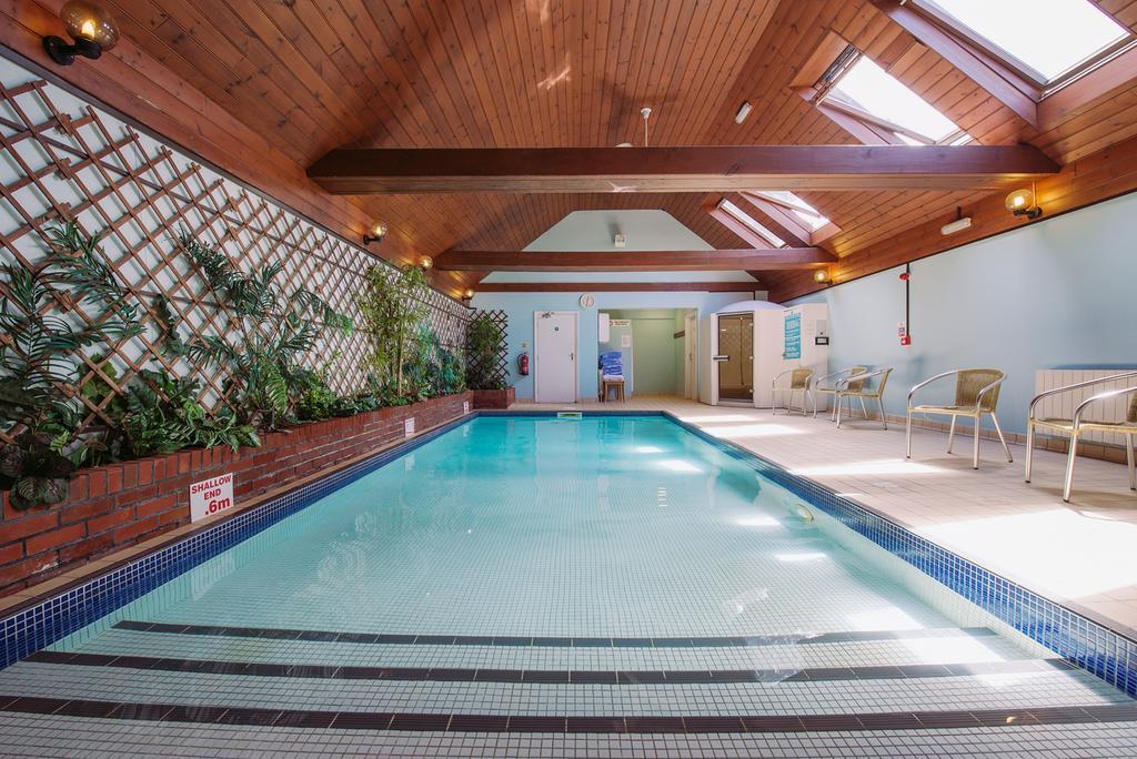 Beaulieu Hotel Lyndhurst Bagian luar foto