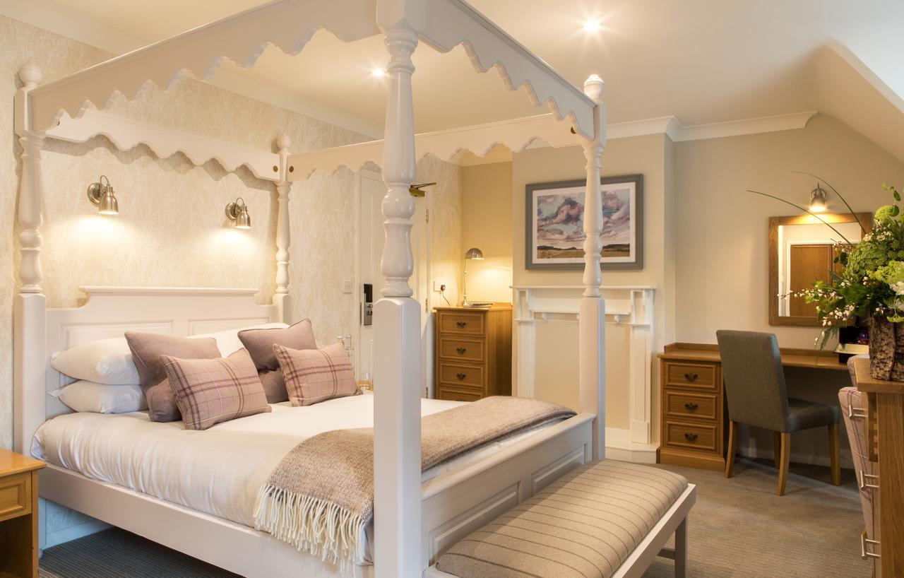 Beaulieu Hotel Lyndhurst Bagian luar foto